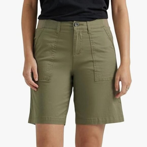 Lee Pants - NWT Lee womens Ultra Lux Comfort With Flex-to-go Utility Bermuda Short, green, 8